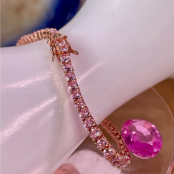 Clearance‼️6ct Amethyst Tennis Bracelet. 14k Rose gold on alloy. 7" / 7.5" Pink - Picture 7 of 9